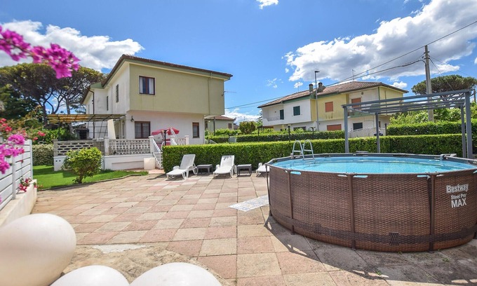 Laura Maison | Stunning home in Capaccio
