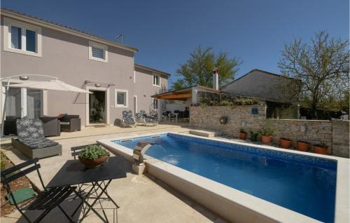 Debeljuhi Maison | Stunning Home In Fradelani With Wifi
