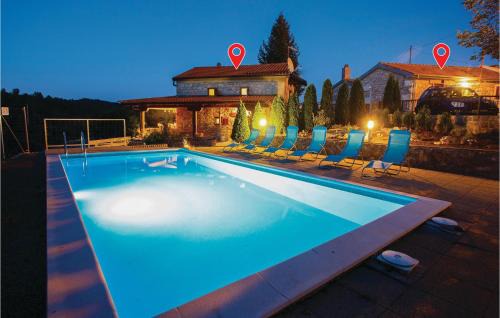 Veli Brgud Maison | Stunning Home In Jurdani With Wifi
