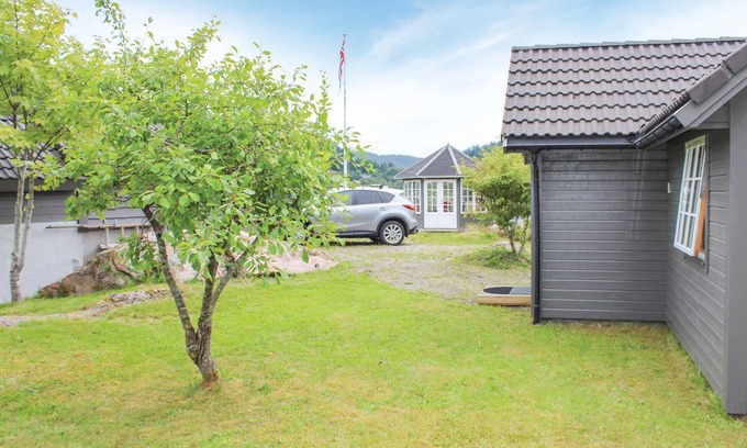Fjaler Maison | Stunning home in Korssund with house a panoramic view
