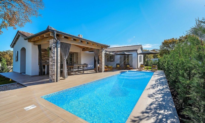 Mali Vareski Maison | Stunning home in Krnica