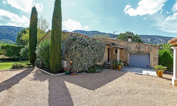 Maubec Maison | Superbe maison à Maubec avec WiFi