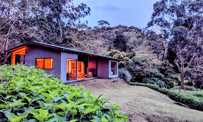 Quebrada Grande Maison | Stunning Home in Monteverde near Adventure Parks