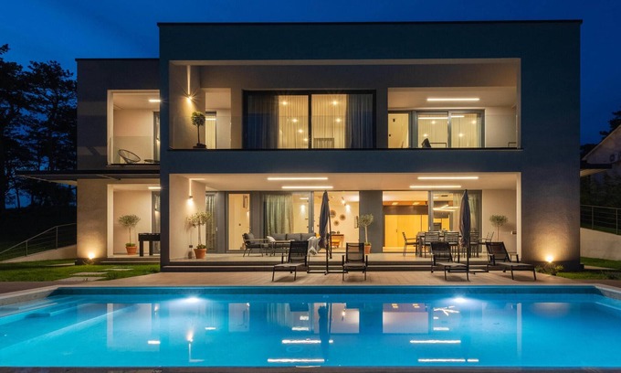 Martinski Maison | Belle maison à Nedescina avec WiFi
