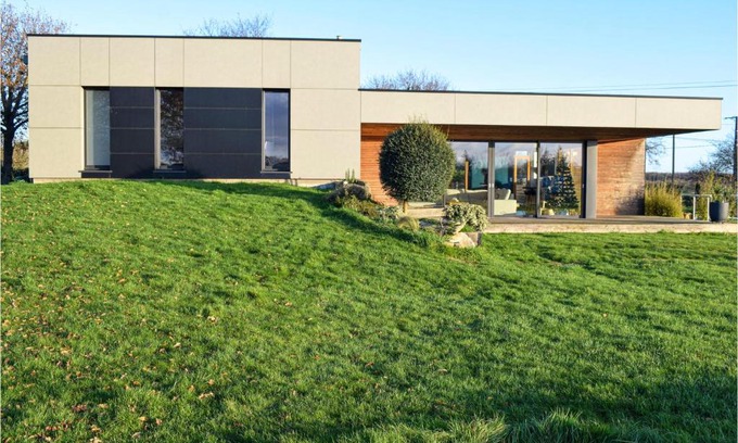 Plelan-le-Petit Maison | Stunning Home In Plélan-Le-Petit