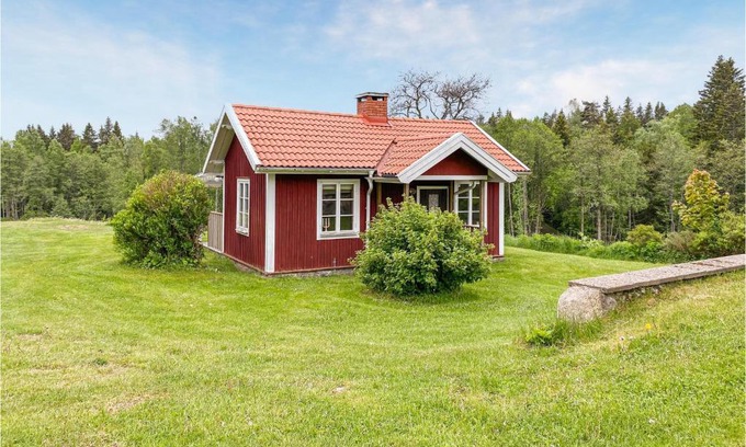 Mansarp Maison | Stunning Home In Tranhult With Kitchen