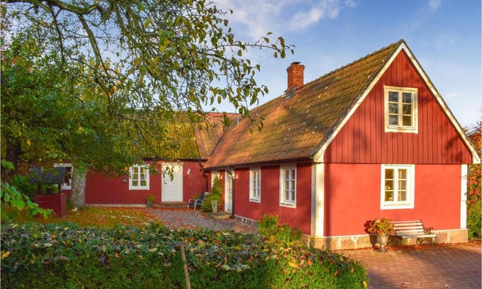 Ystad Maison | Stunning Home In Ystad With Sauna