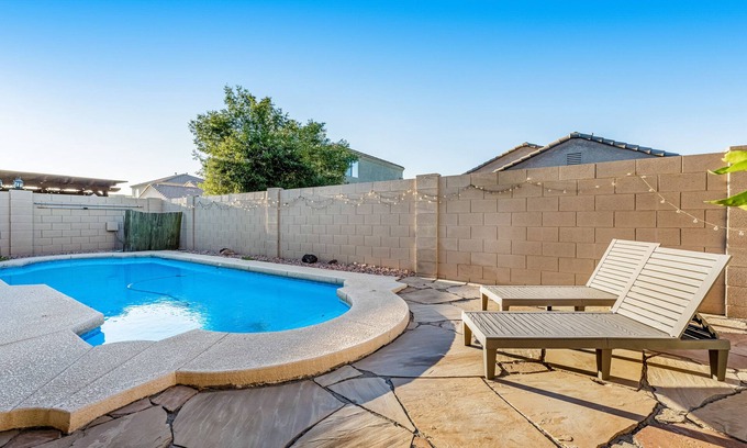 Suncliff Maison | Stunning home with pool, patio, grill, central AC & washer/dryer