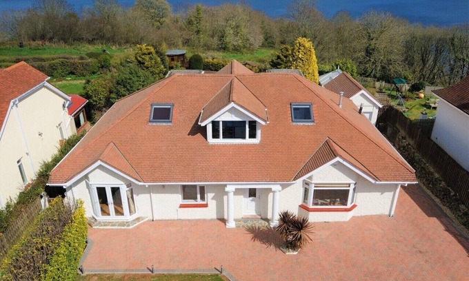 Torquay Maison | Stunning Luxury Detached Coastal Home With Exclusive Sea Views.+Luxury Hot Tub