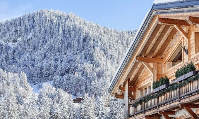 Praz-sur-Arly Chalet De Ski | Stunning luxury chalet with pool directly on the slopes