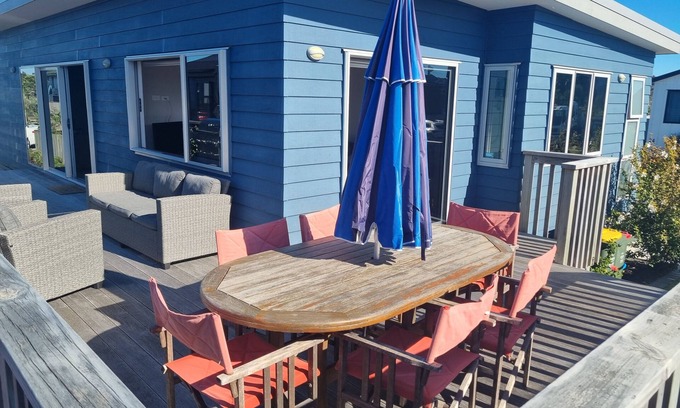 Waihi Beach Maison | Superbe maison de plage toute neuve à 5 minutes à pied de la plage