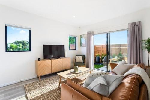 Pukekohe Maison | Stunning New 2BR Luxury in Pukekohe - WiFi Netflix