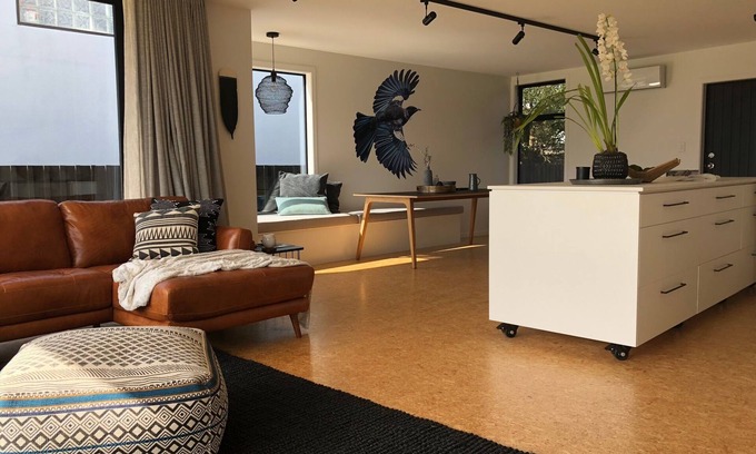 Omanu Maison | Superbe NOUVELLE propriété proche de la plage, vue sur le mont, spa et tout le confort moderne.