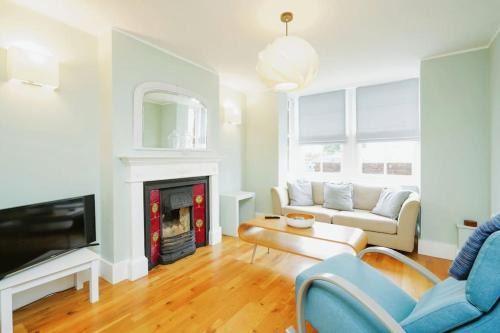 Cowley Maison | Stunning, newly renovated, Edwardian townhouse