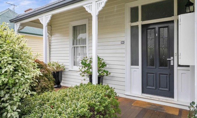 Sandy Bay Maison | Stunning newly renovated home in perfect location