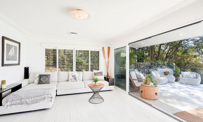 Burleigh Heads Maison | Stunning Oceanview Retreat Between Beach and Bush