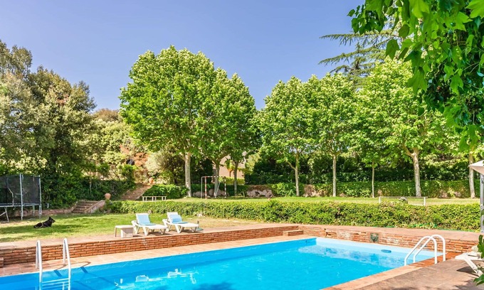 Vilanova del Valles Maison | Magnifique maison de vacances privée avec piscine privée, WIFI, TV, animaux admis et parking