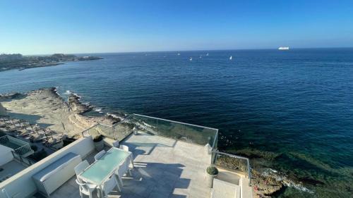 Tower Road Appartement | Stunning penthouse, 2 bedroom, heart of Sliema