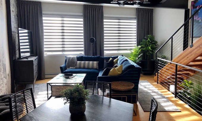 North Central Westminster Maison | Stunning Penthouse Suite Next to Whole Foods