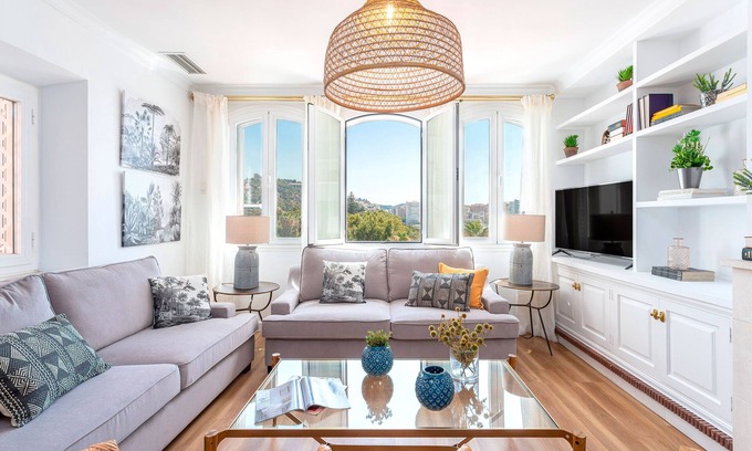 Ensanche Centro Appartement | Bright Penthouse with Terrace. Plaza de la Marina