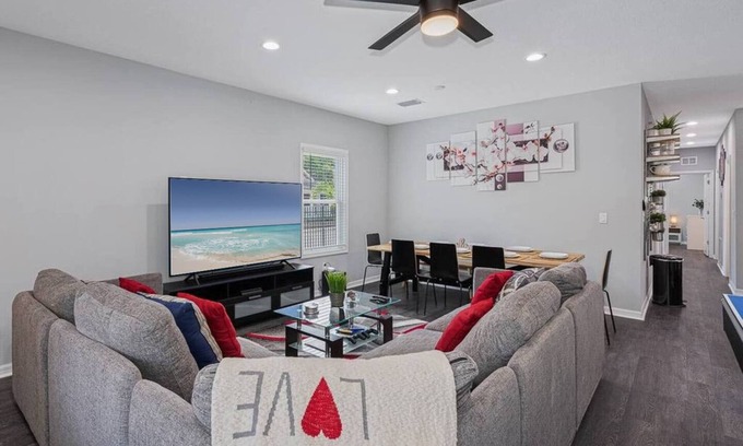 Ybor City Appartement | Stunning & Perfect Home Near Downtown Tampa & Y