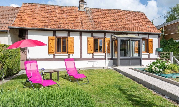 Mesnieres-en-Bray Maison | Belle maison de vacances privée pour 4 personnes avec WIFI, TV, terrasse et animaux admis