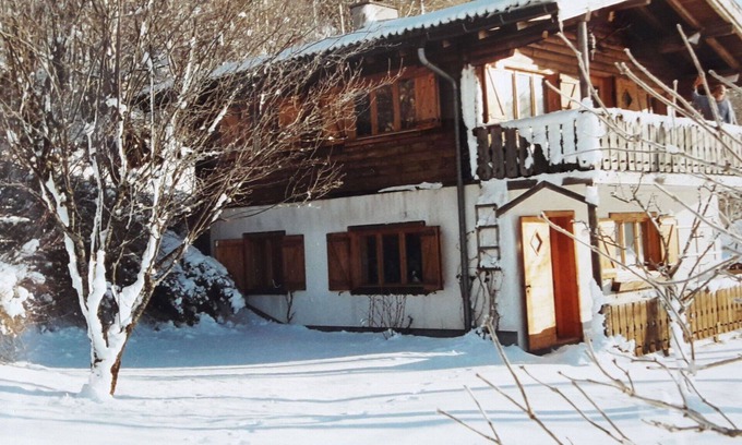 Sankt Martin am Grimming Maison | Magnifique maison de vacances privée pour 4 personnes avec TV, patio, vue panoramique et parking