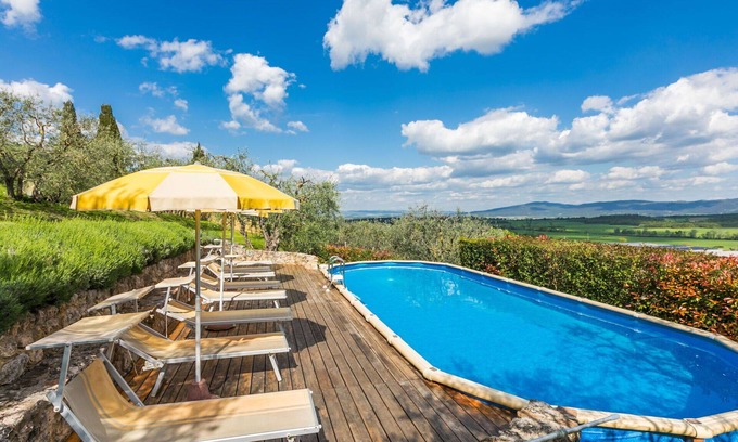 Lucciana Maison | Magnifique maison de vacances privée avec WIFI, piscine privée, TV, terrasse et animaux admis
