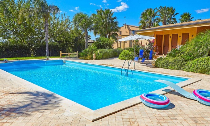 Castelvetrano Villa | Maison de vacances privée avec climatisation, piscine privée, WIFI, TV, terrasse, vue panoramique