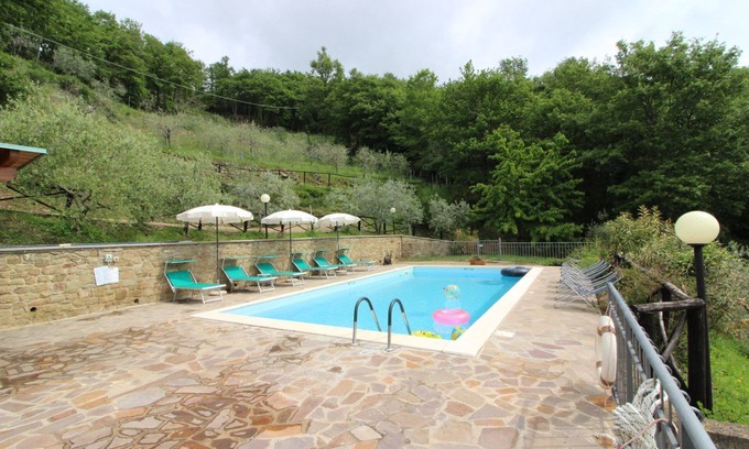 Loro Ciuffenna Villa | Maison de vacances privée avec WIFI, piscine privée, TV, animaux admis, près de Arezzo