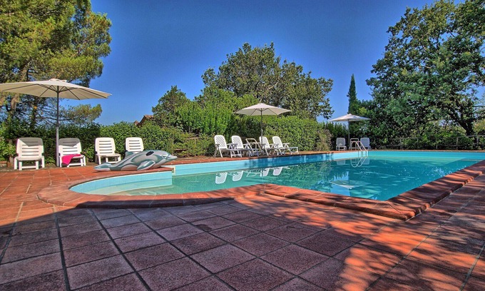 Bucine Villa | Magnifique maison de vacances privée avec WIFI, piscine privée, TV, véranda et vue panoramique