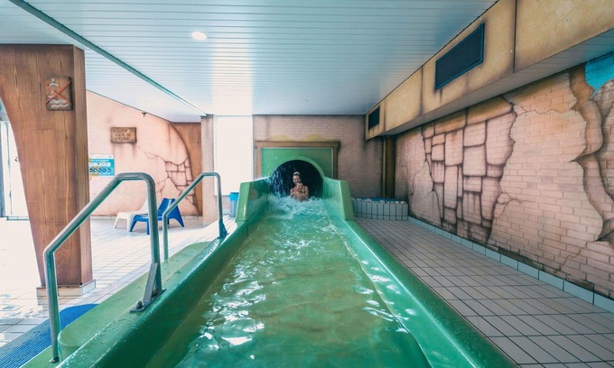 Kaatsheuvel Maison | Merveilleuse maison de vacances privée pour 4 personnes avec piscine, WIFI, TV et terrasse