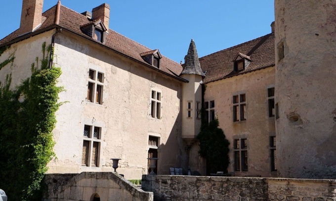 La Tagniere Maison | Merveilleuse maison de vacances privée avec piscine, WIFI, TV, patio et animaux admis