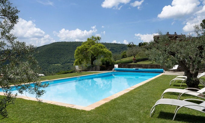 Subbiano Villa | Maison de vacances privée avec bain à remous, piscine, WIFI, climatisation, TV, terrasse