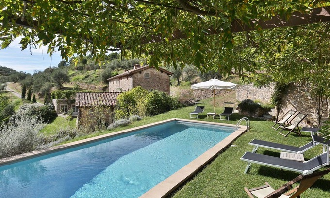 Vorno Villa | Maison de vacances privée avec piscine privée, climatisation, WIFI, TV, terrasse, près de Lucques