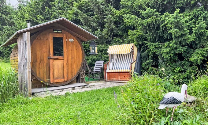 Piesau Maison | Merveilleuse maison de vacances privée avec WIFI, TV, balcon, animaux admis et parking