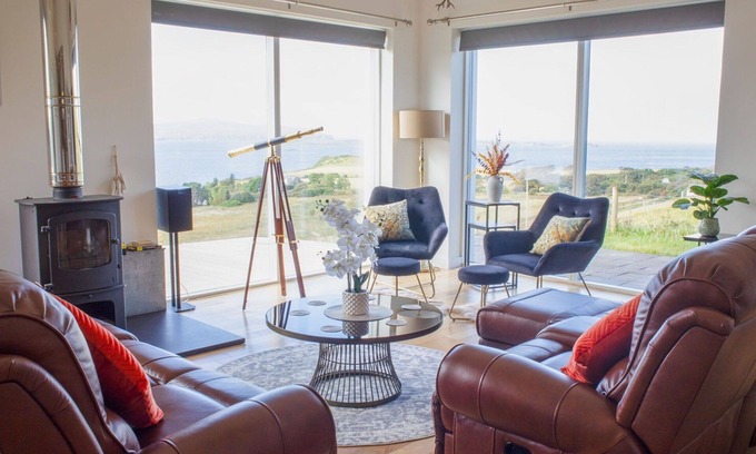 Stein Maison | Merveilleuse maison de vacances privée pour 6 personnes avec WIFI, TV, terrasse et animaux admis
