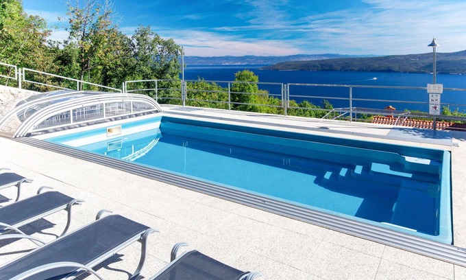 Zagorje Maison | Belle maison de vacances privée avec piscine privée, climatisation, WIFI, TV, terrasse et parking