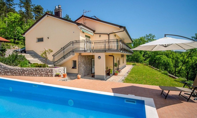Klana Maison | Maison de vacances privée avec WIFI, climatisation, piscine privée, TV, terrasse, vue panoramique