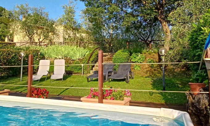 Rufina Maison | Merveilleuse maison de vacances privée avec WIFI, piscine privée, TV, vue panoramique et parking