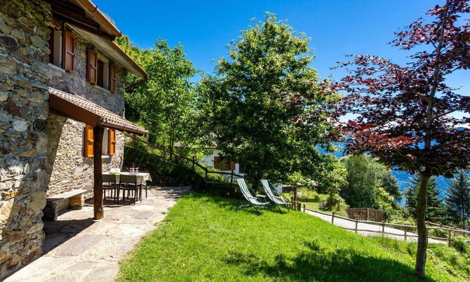 Plesio Maison | Belle maison de vacances privée pour 6 personnes avec WIFI, terrasse et animaux admis