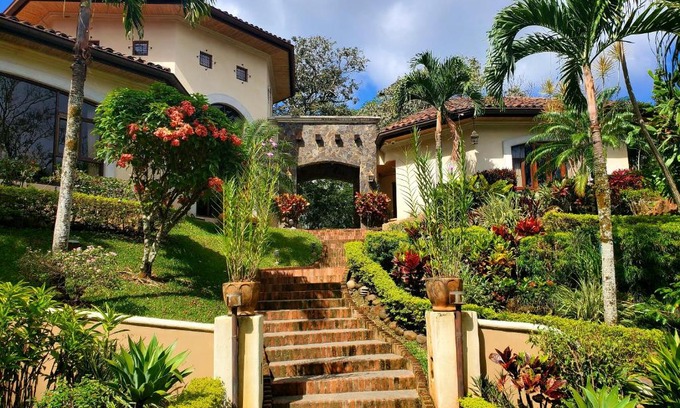 Pan de Azucar Maison | STUNNING Property, Magical Vacation!