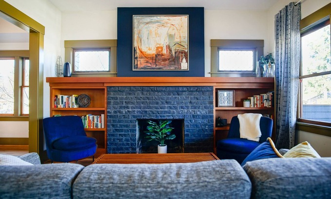 Foster - Powell Maison | Stunning Remodeled 5-BR Craftsman. 4x King Beds + 2x Twin XL! With AC & Laundry