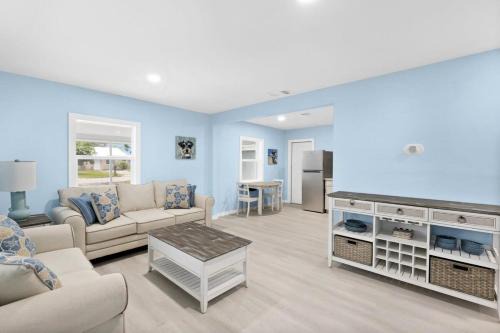 McGregor Maison | Stunning River District Residence near Beaches