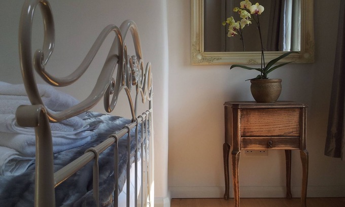 Wirksworth Cottage | Superbe retraite de chalet boutique scandinave avec vue sur la campagne vallonnée