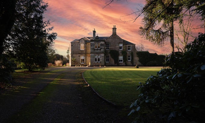 Cupar Maison | Stunning Scottish Manor House with substantial grounds