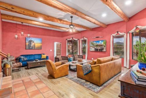 Fort McDowell Maison | Stunning Secluded Ranch, Sleeps 8, Pool and Jacuzzi