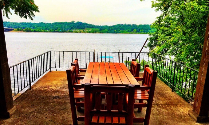 Lakeland Maison | Unique St Croix River Rambler avec quai privé et front de rivière