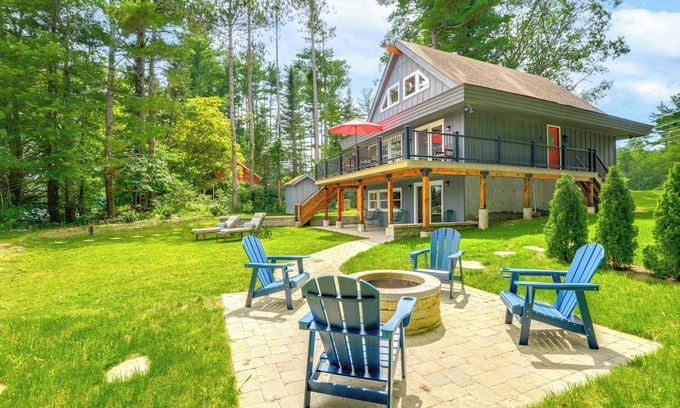 Sterling Maison | Stunning Sterling Sanctuary: Unwind on the Water!