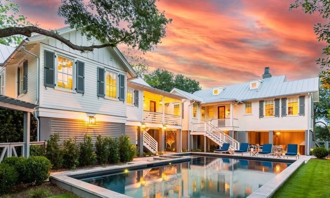 Sullivan's Island Maison | Stunning Sullivan's Island Monthly Summer Rental